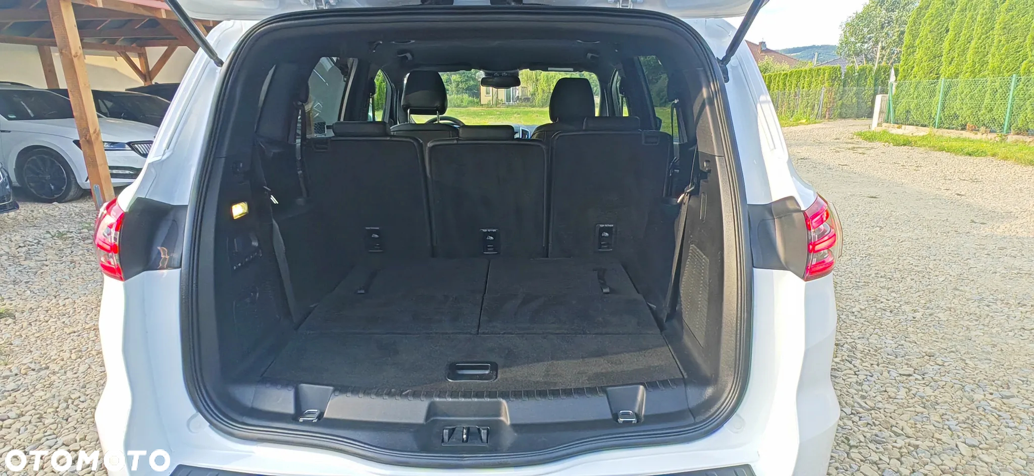 Ford S-Max 2.0 EcoBlue ST-LINE - 31