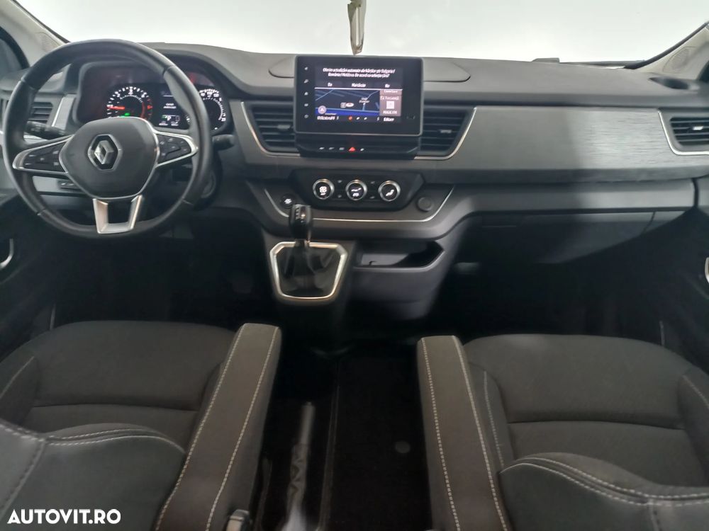 Renault Trafic - 12