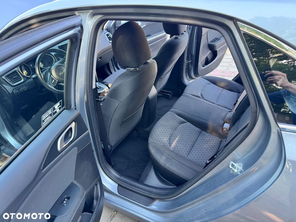 Kia Ceed 1.5 T-GDI M DCT - 13
