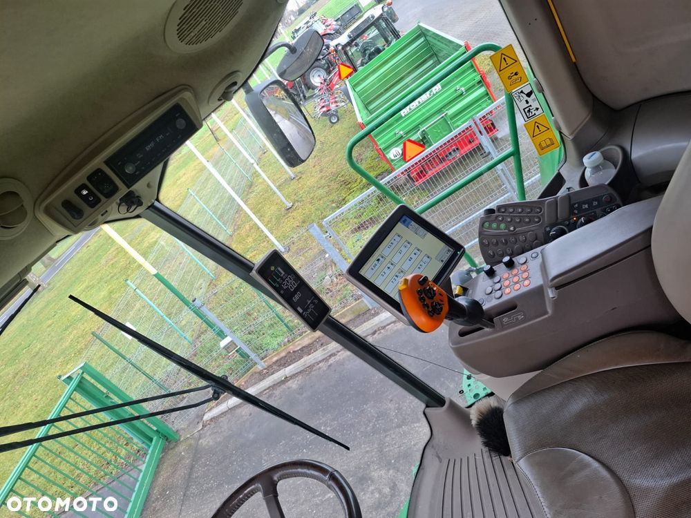 John Deere T660i - 16