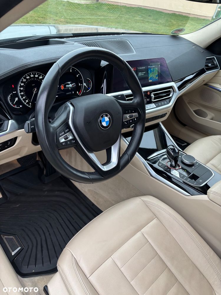 BMW Seria 3 318d Edition Luxury Line Purity - 12