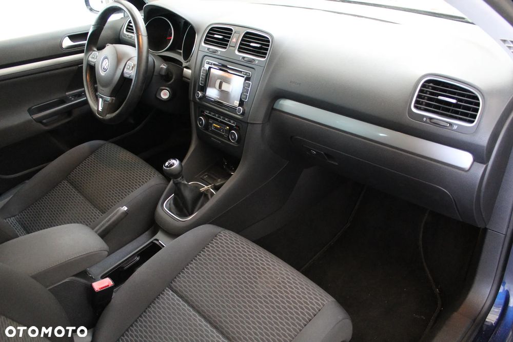 Volkswagen Golf - 18