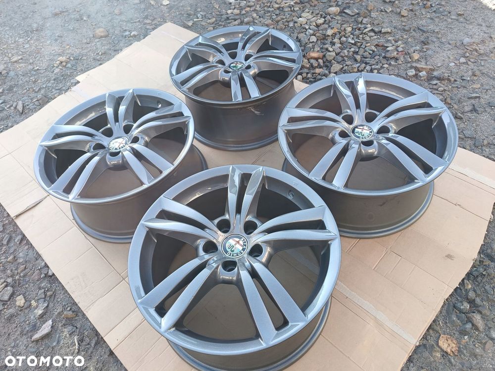 alfa romeo 159 giulietta felgi 17" 7.5j et41 5x110 156081119 jak nowe - 3