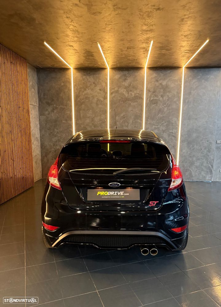Ford Fiesta 1.6 EcoBoost ST - 6