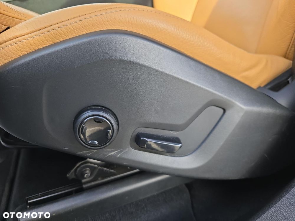 Volvo XC 60 D4 Inscription - 20