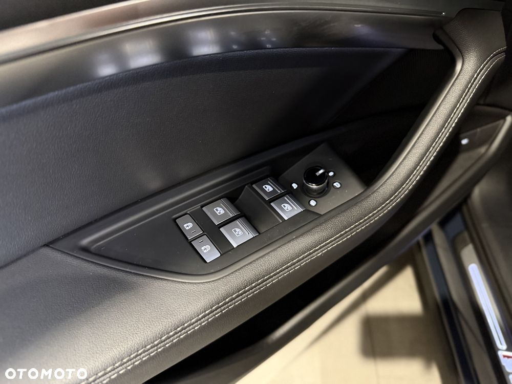 Audi e-tron 55 Quattro S Line - 29