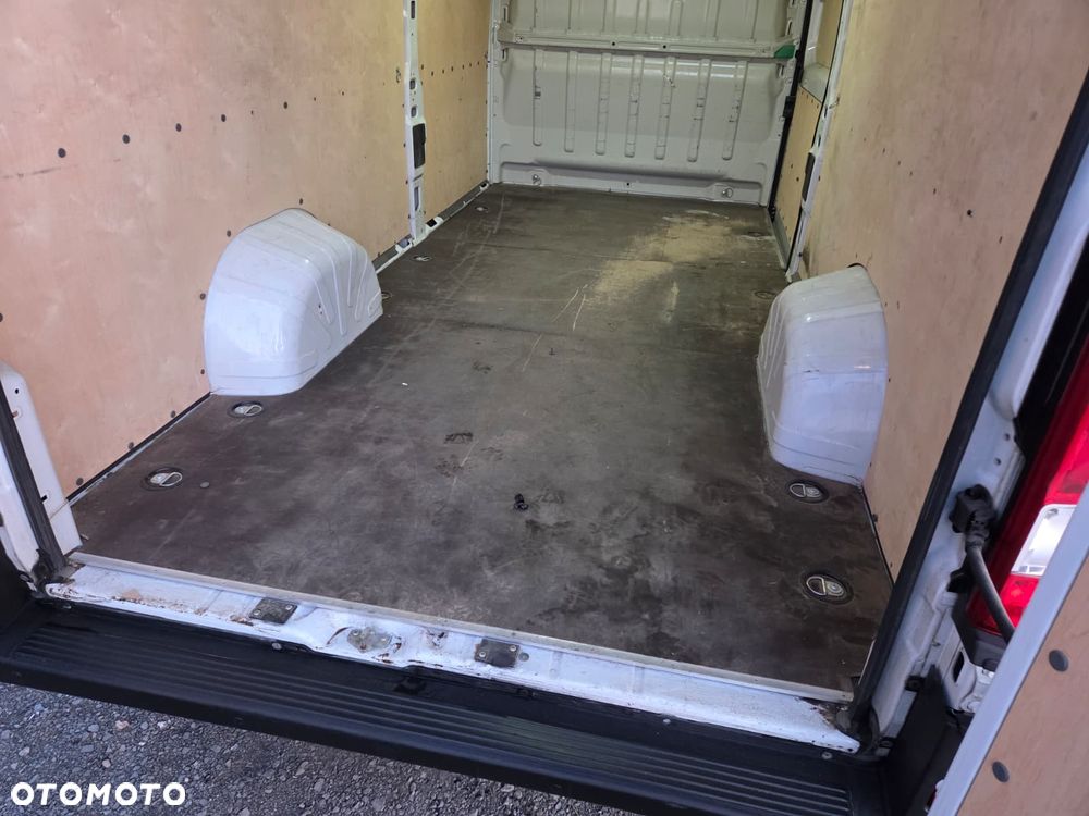 Citroën Jumper 2.2 DIESEL L4H2 - 29