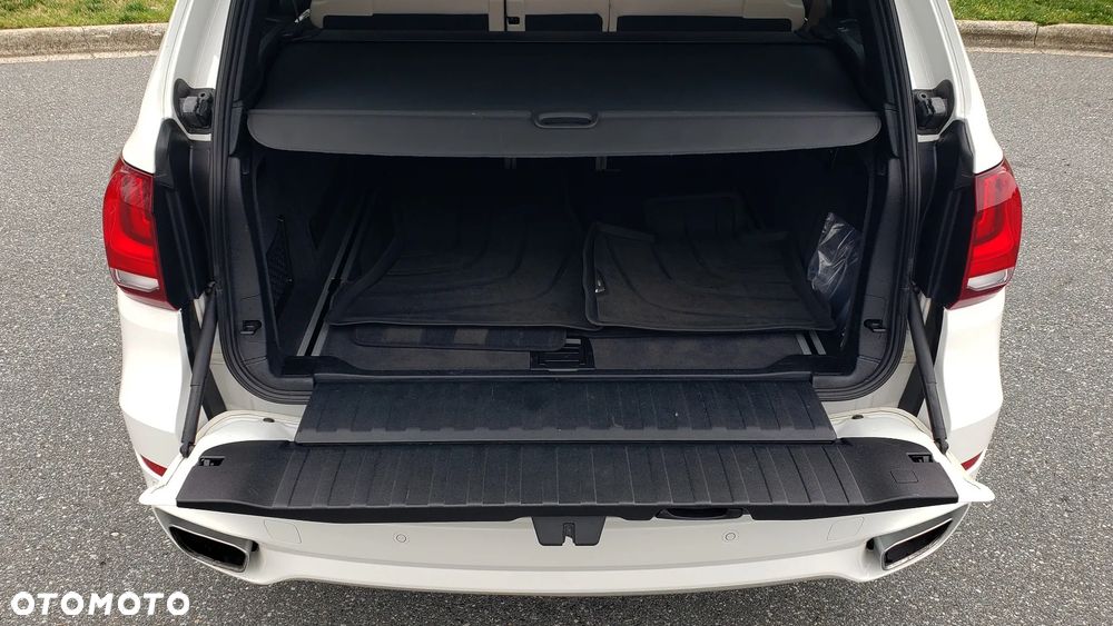 BMW X5 xDrive35i - 12
