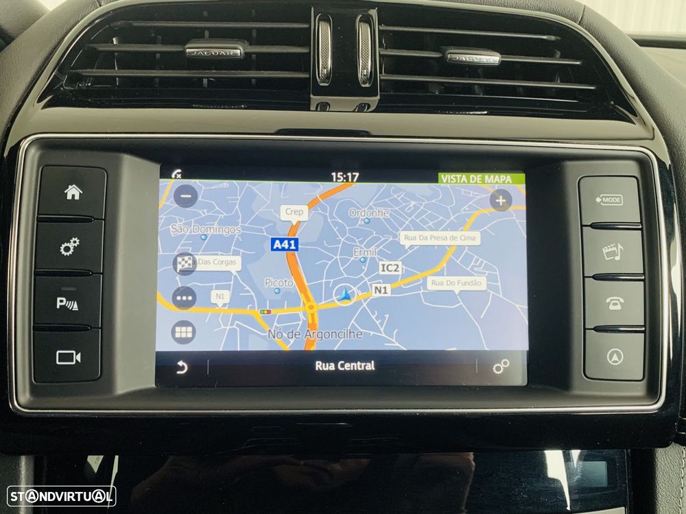 Jaguar F-Pace 2.0 i4D R-Sport AWD - 20