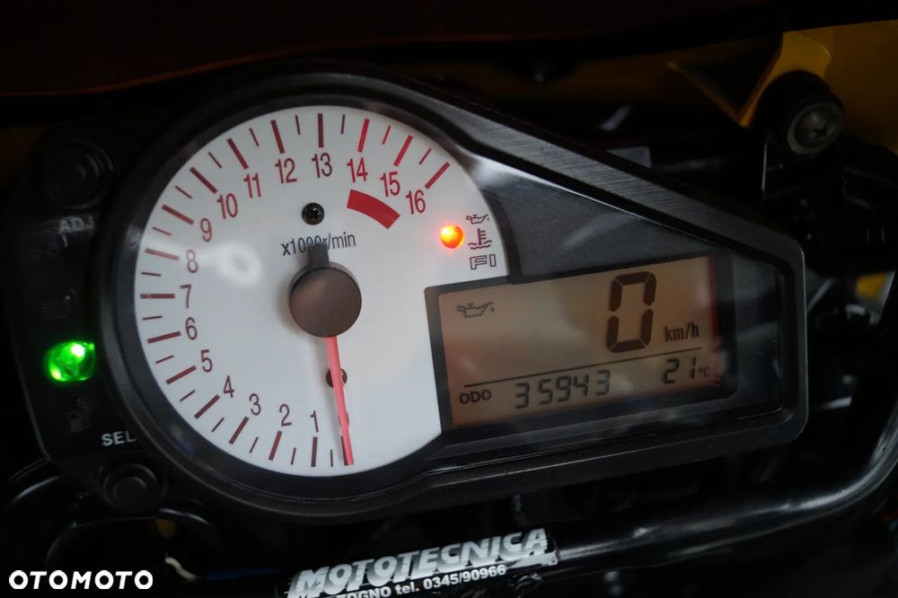 Suzuki GSX-R - 12
