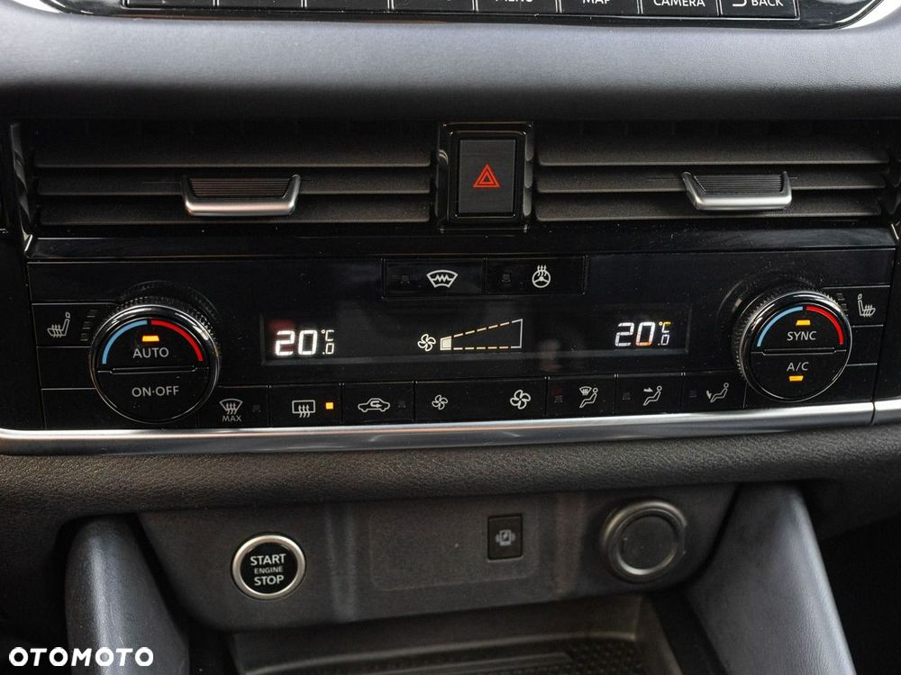 Nissan Qashqai 1.3 DIG-T MHEV Xtronic Tekna - 17