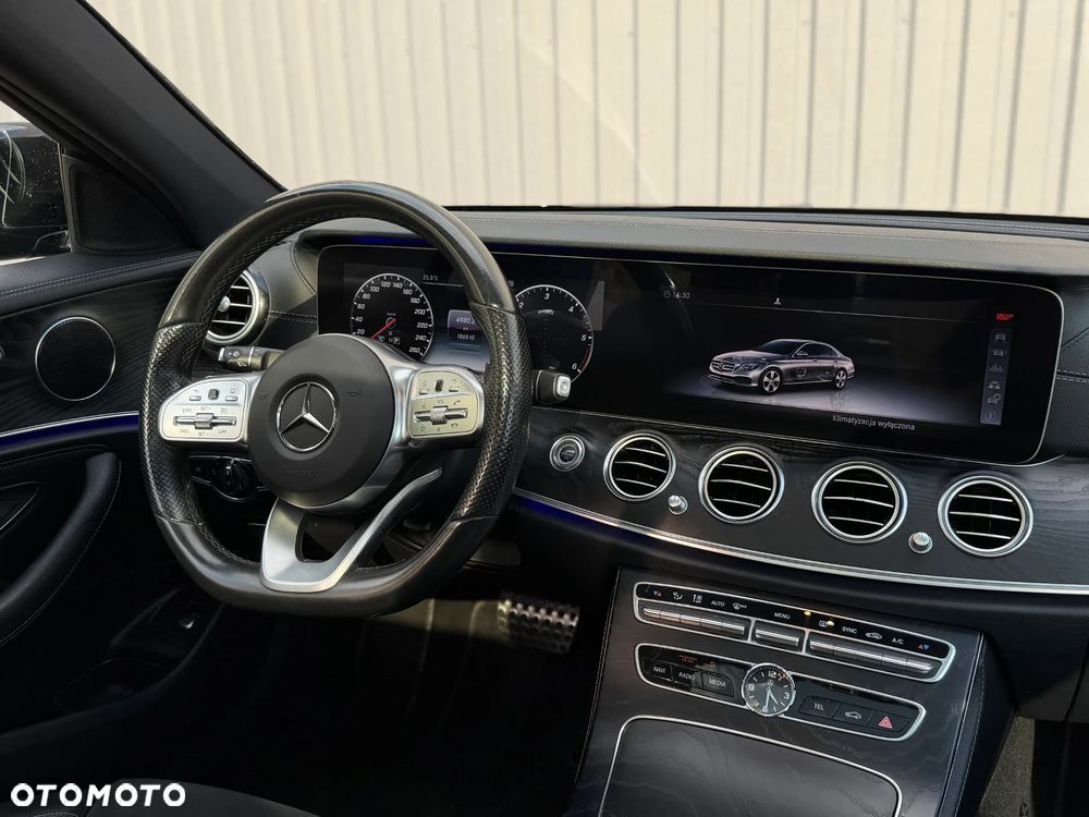 Mercedes-Benz Klasa E 220 d 9G-TRONIC - 21