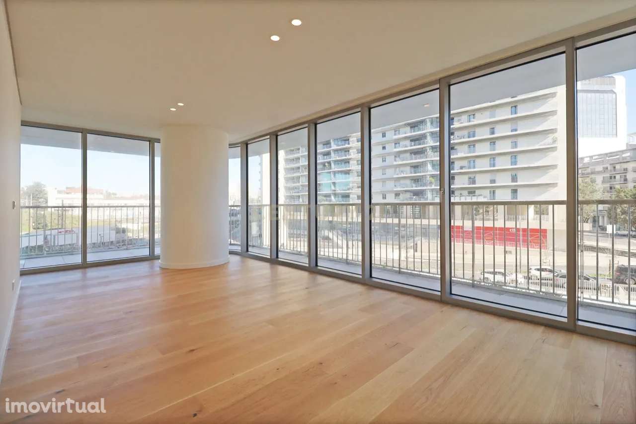 Apartamento de Luxo T2 no Infinity Tower em Campolide - Grande imagem: 5/22