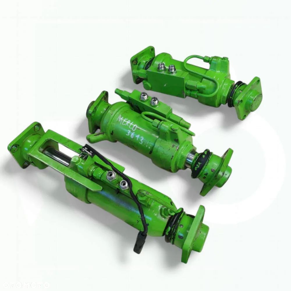 Siłownik stabilizacji osi 048642 180613 Merlo P38.13 - 2