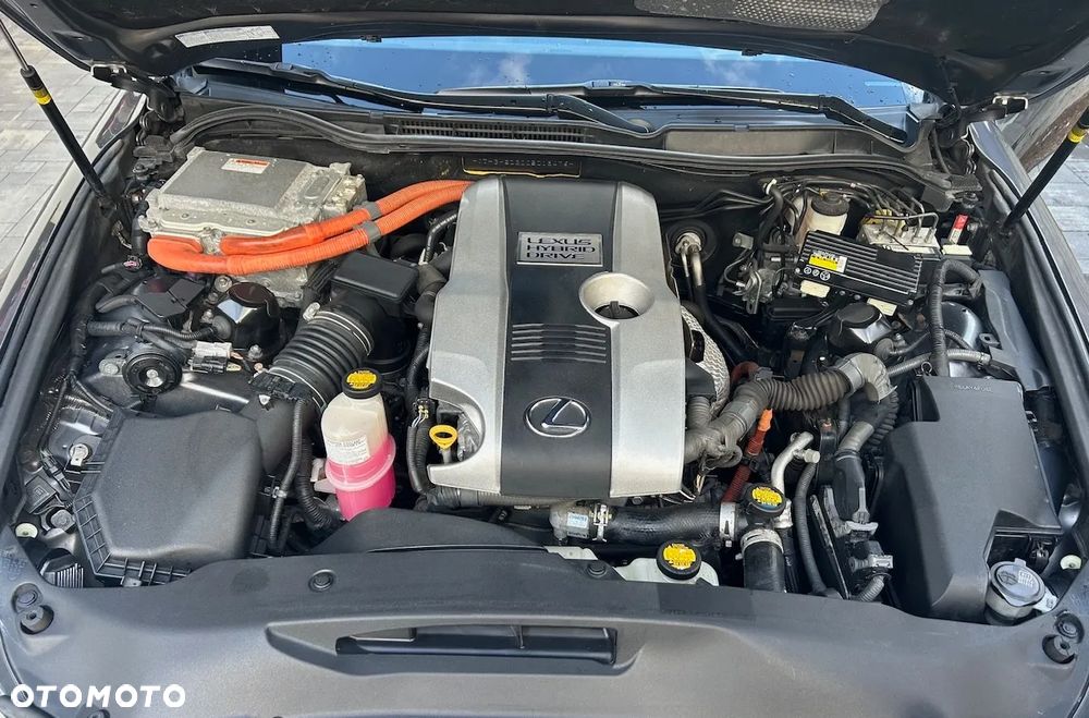 Lexus IS 300h F Sport - 15