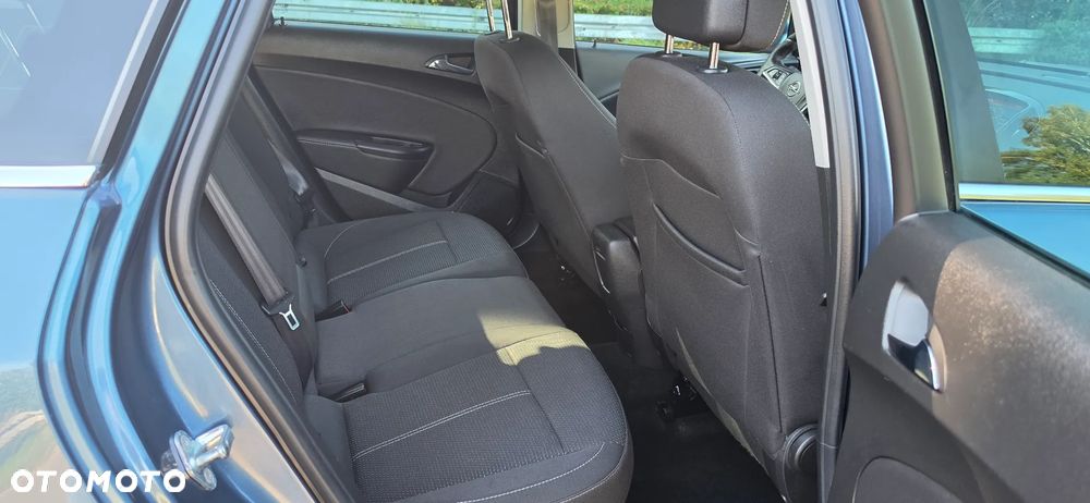 Opel Astra 2.0 CDTI Cosmo - 30