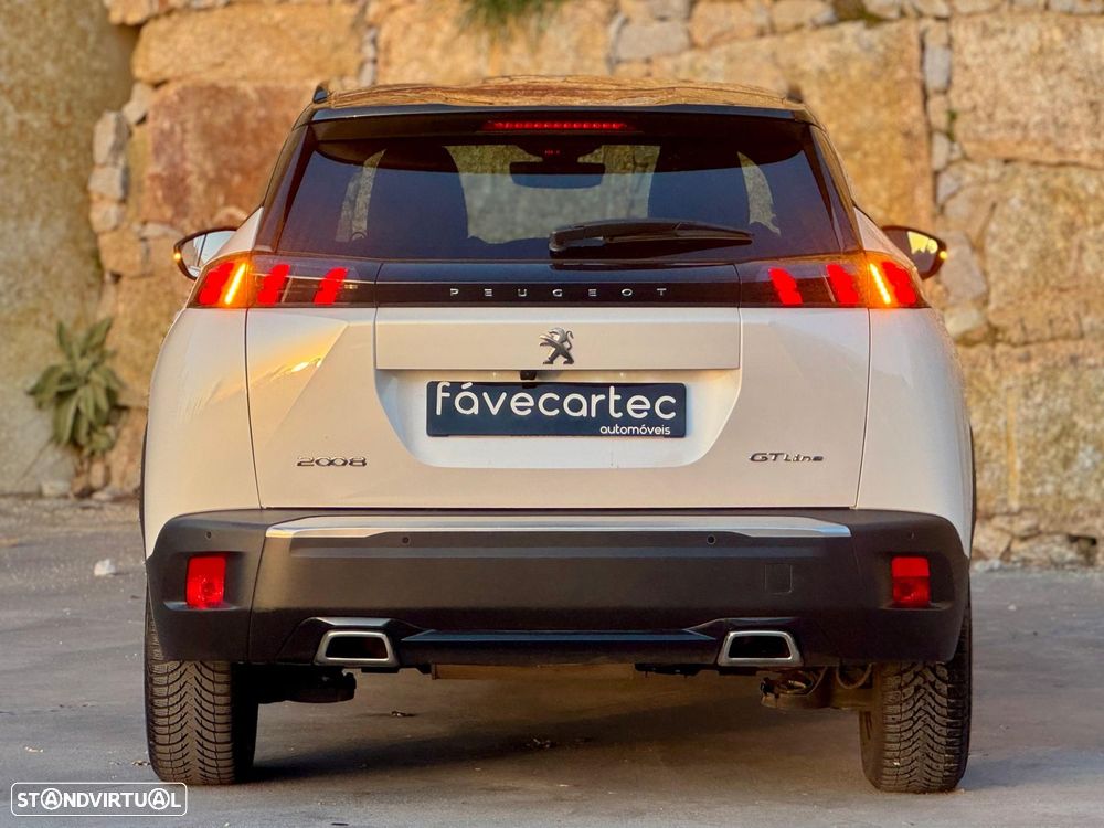 Peugeot 2008 1.2 PureTech GT Line EAT8 - 7