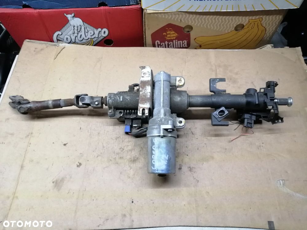 Opel Corsa c wspomaganie elektryczne kolumna kierownicza GM 13136672  13136673