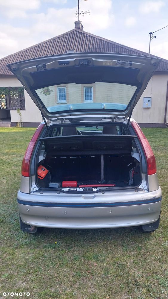 Fiat Punto 75 ELX - 12