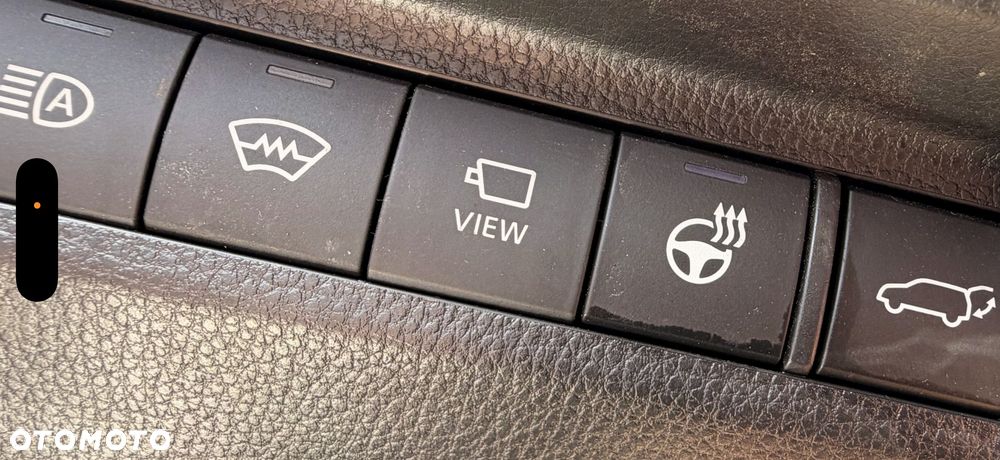 Toyota RAV4 2.5 Hybrid Black Edition by JBL 4x4 - 12
