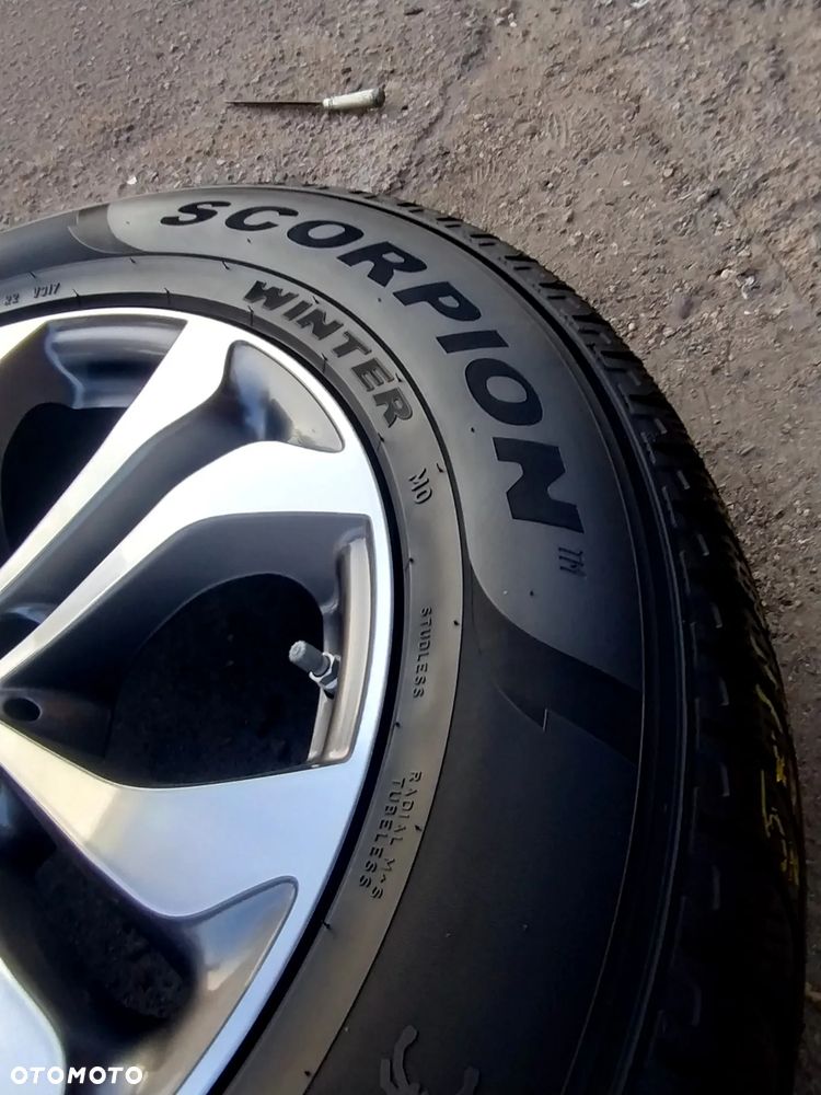 235/65R17 Opony Zimowe Zima PIRELLI SCORPION WINTER CARRIER 4mm Legnica ALU-RAD 22r. 235/65 - 8