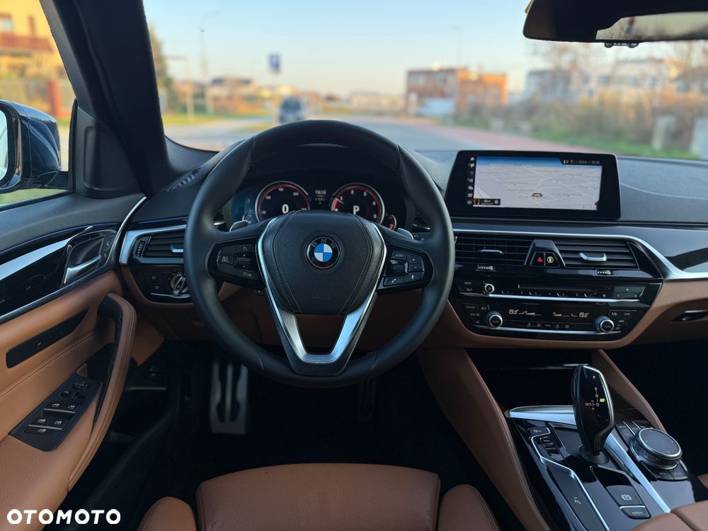 BMW Seria 5 520d M Sport sport - 19