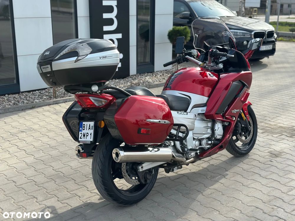 Yamaha FJR - 3