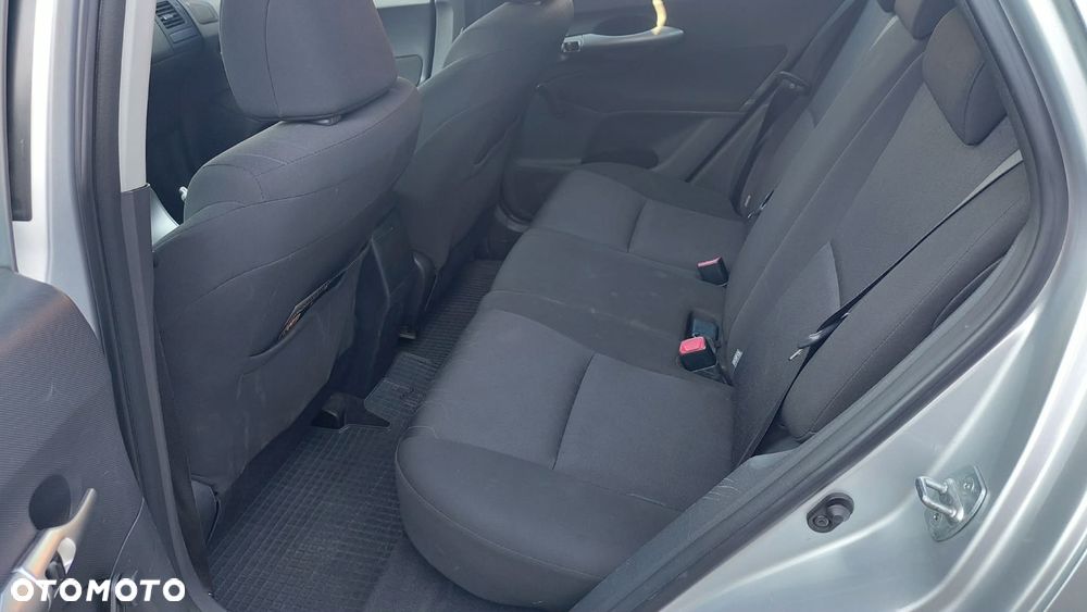 Toyota Auris 1.33 VVT-i Terra - 5