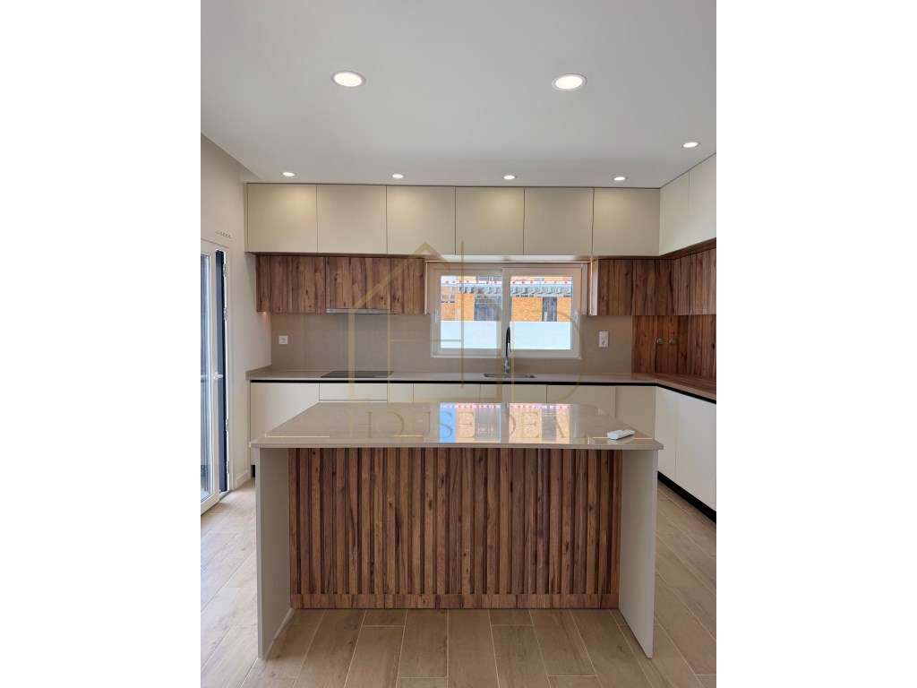 EXCELENTE Moradia Isolada Térrea T4 com garagem. Quinta do Anjo - Grande imagem: 4/54