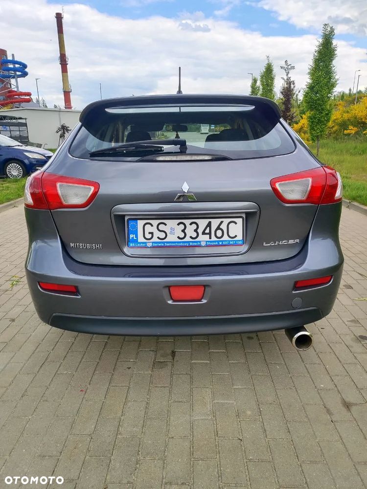 Mitsubishi Lancer 1.8 Invite - 6