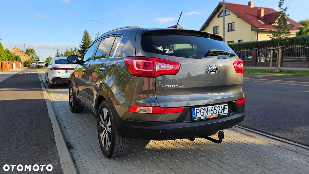 Kia Sportage 1.7 CRDI XL 2WD - 11