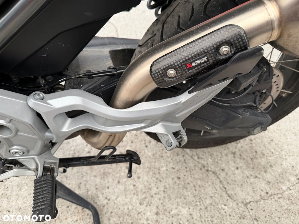 Moto Guzzi V85 - 16