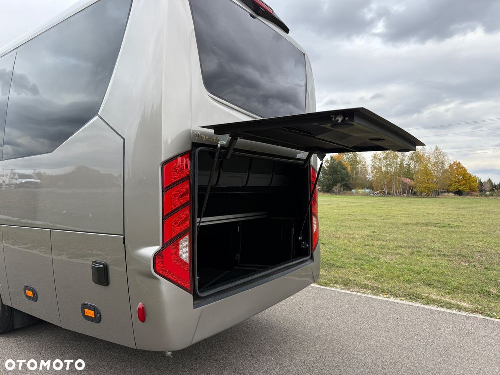 Mercedes-Benz Sprinter 519 - 17