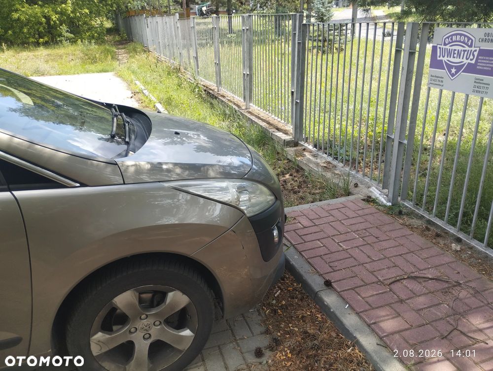 Peugeot 3008 1.6 HDi Premium - 6