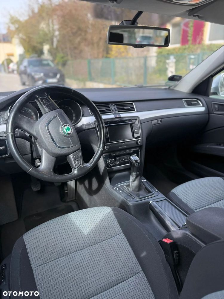 Skoda Superb 2.0 TDI Green tec Ambition - 4