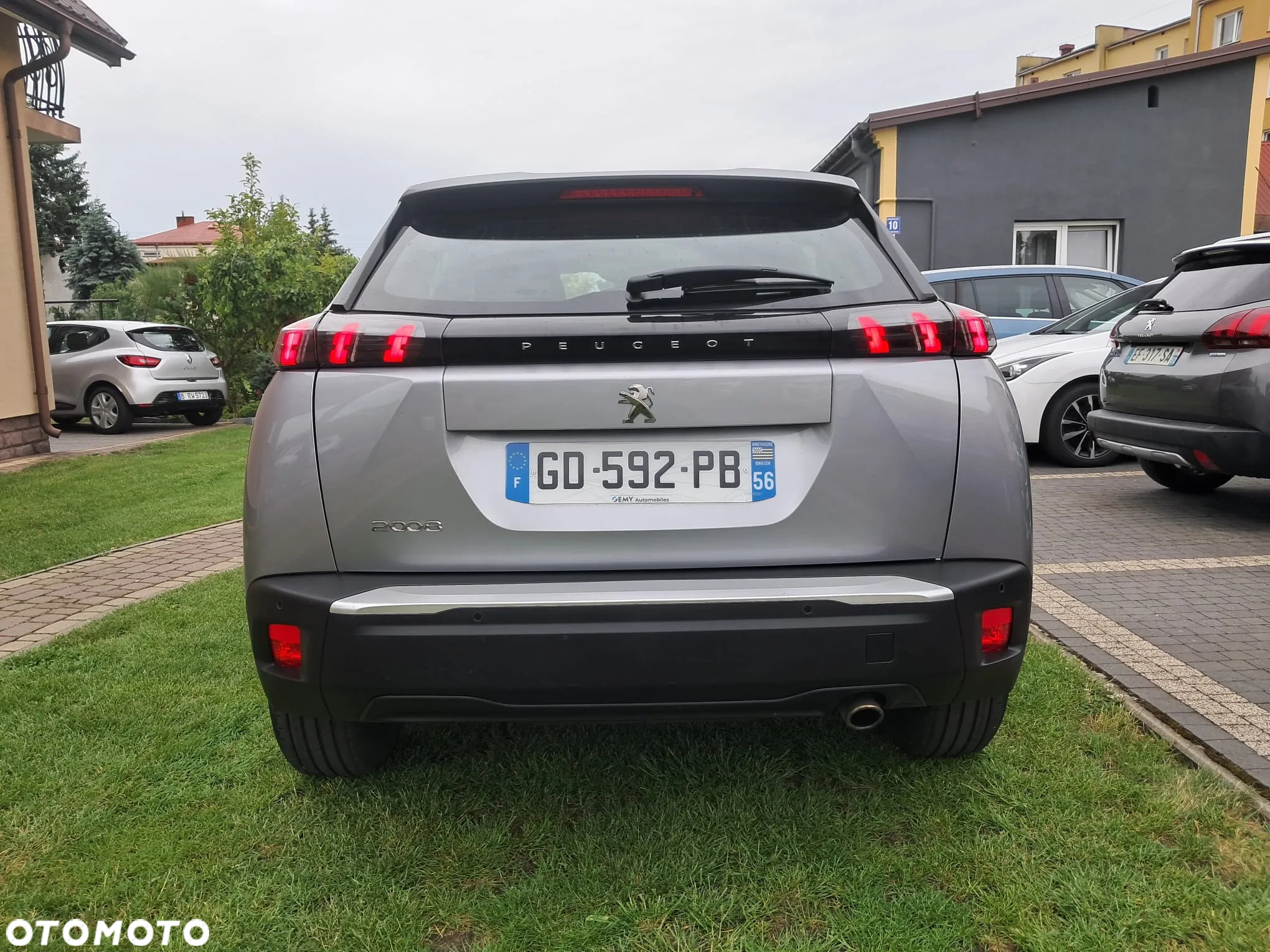 Peugeot 2008 1.5 BlueHDi Active S&S - 6