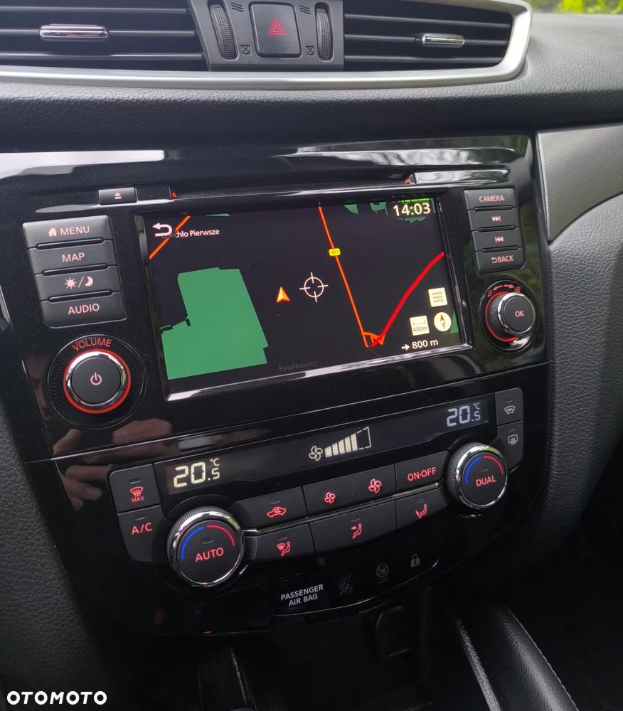 Nissan Qashqai 1.3 DIG-T TEKNA - 31