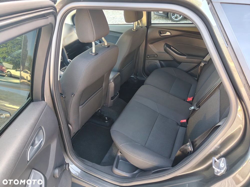 Ford Focus - 14