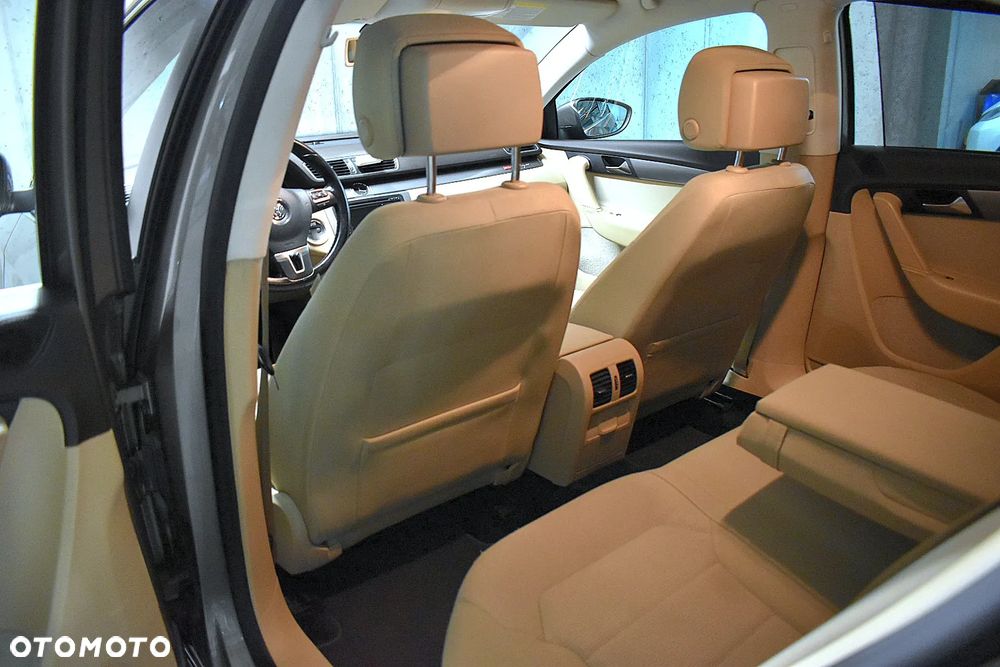 Volkswagen Passat 1.8 TSI Highline DSG - 12