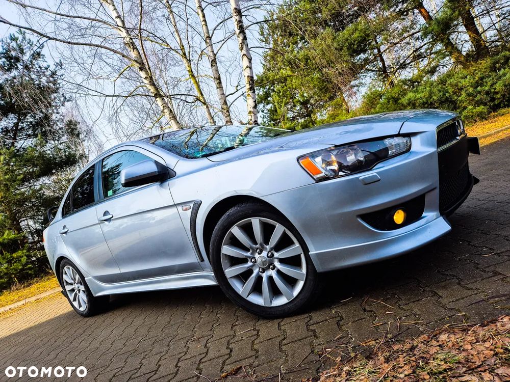 Mitsubishi Lancer 1.8 Intense - 12