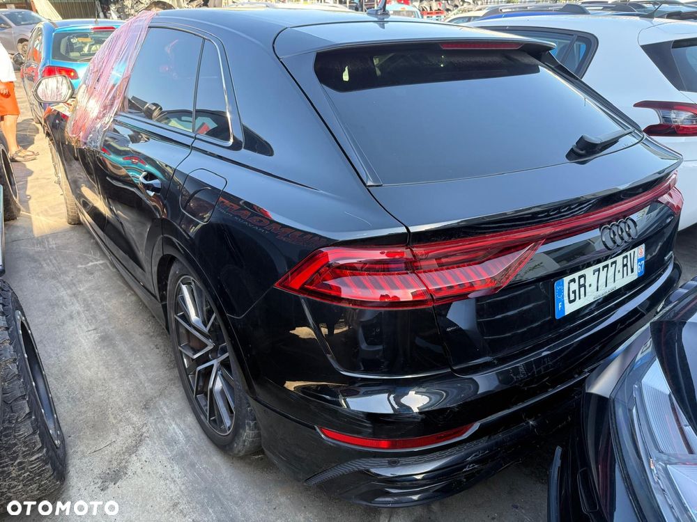 Audi Q8 55 TFSIe quattro tiptronic competition plus - 5