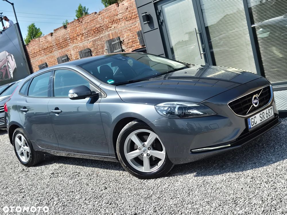 Volvo V40 D2 Momentum - 17
