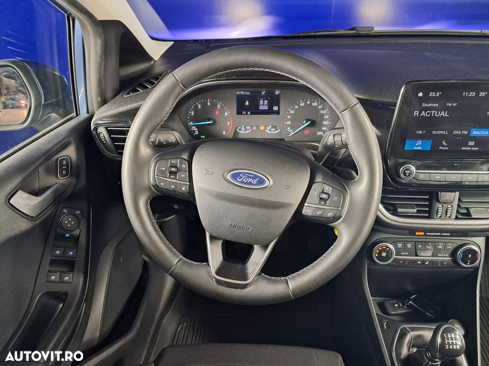 Ford Fiesta - 13