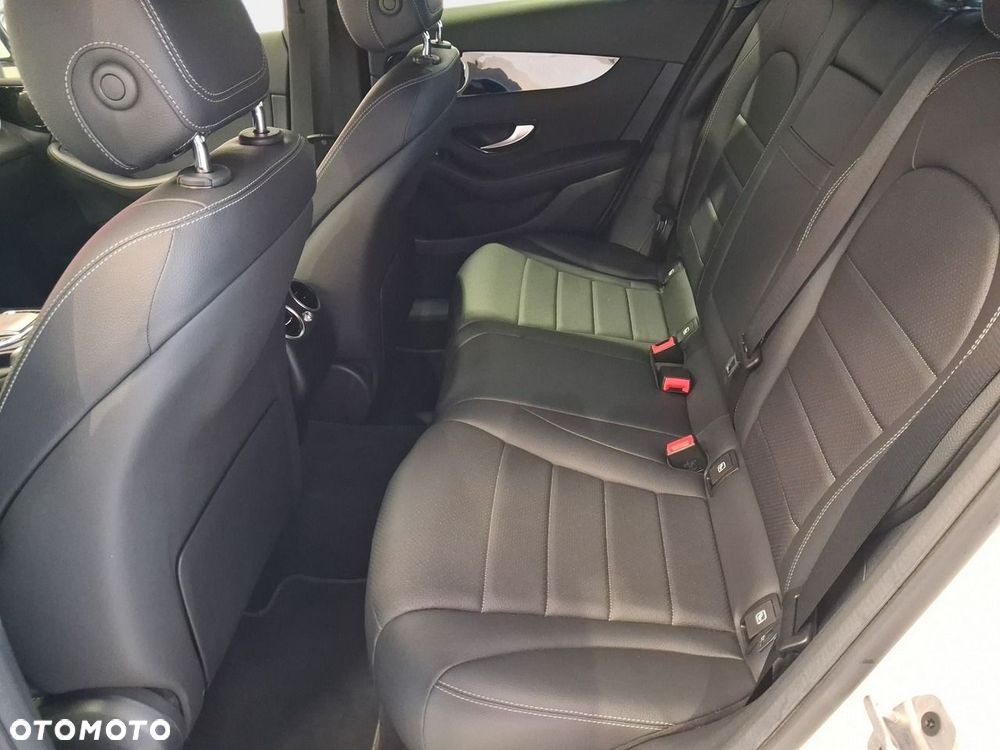 Mercedes-Benz GLC - 15