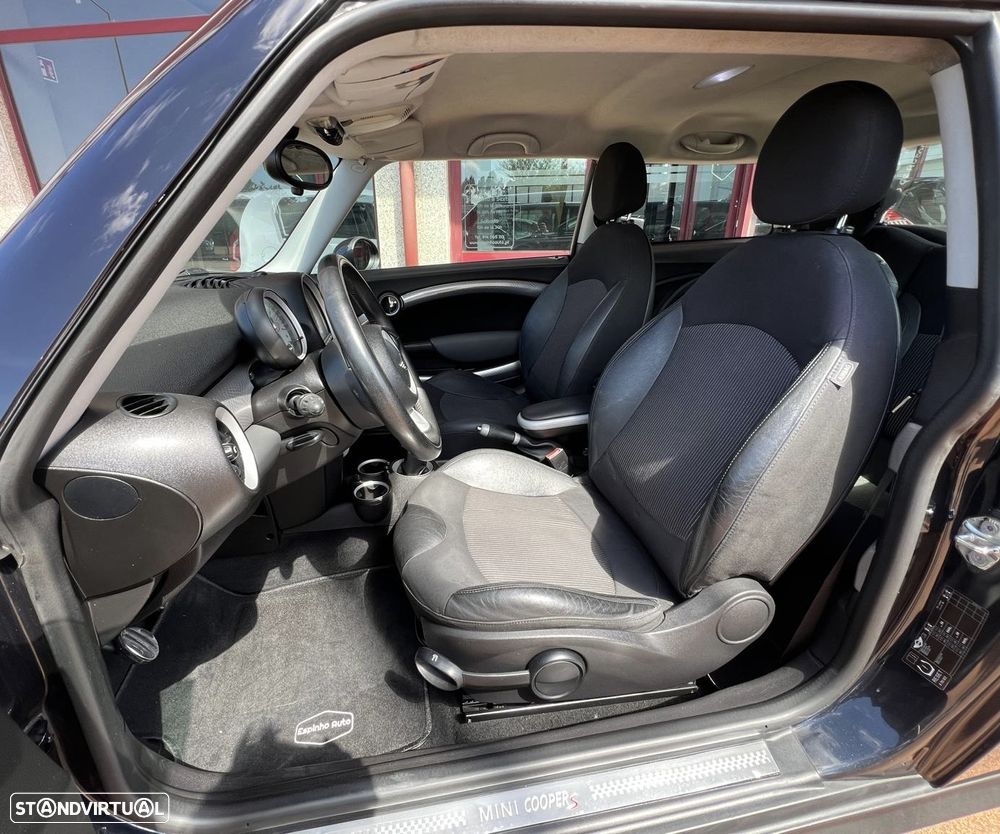 MINI 3 Portas Cooper S - 12