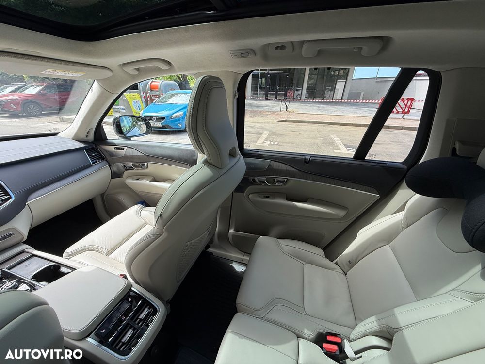 Volvo XC 90 Recharge T8 AWD Ultimate Dark - 19
