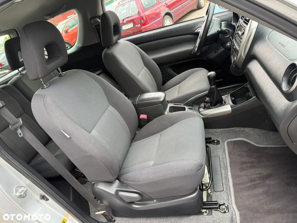 Toyota RAV4 4x4 Edition - 17