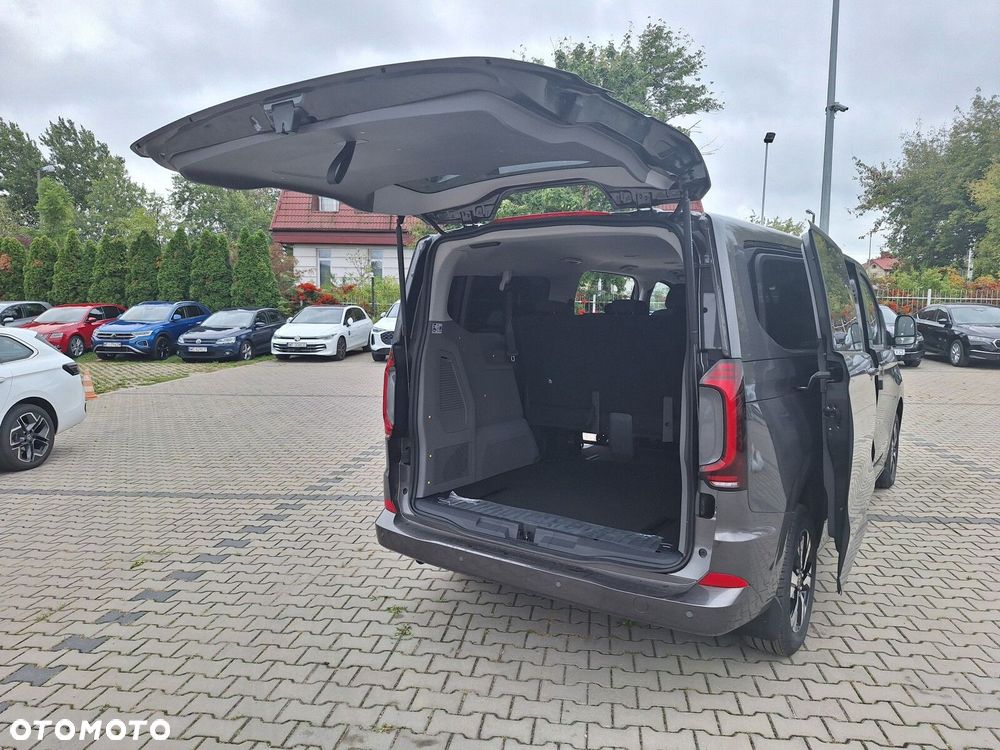 Volkswagen Caravelle - 16