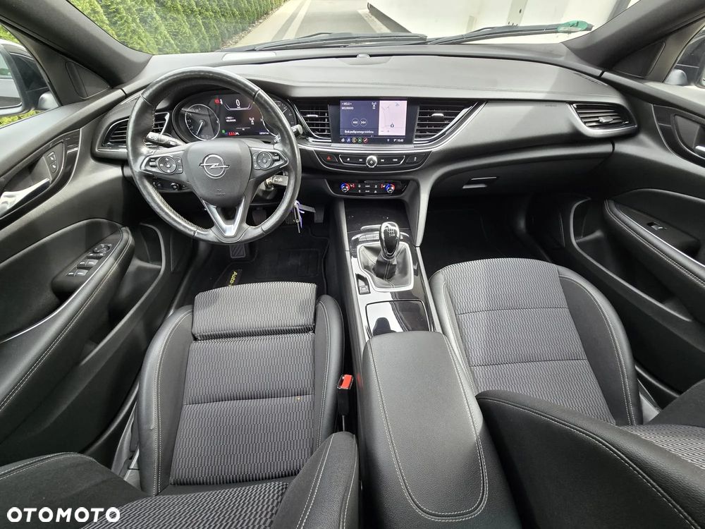 Opel Insignia - 20