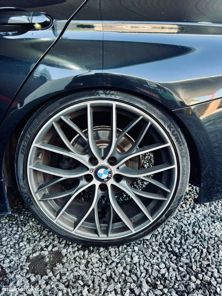 BMW 318 d Aut. M Sport - 13